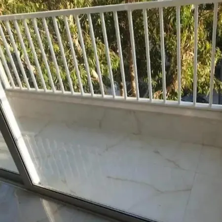 Διαμέρισμα Cardin Court *