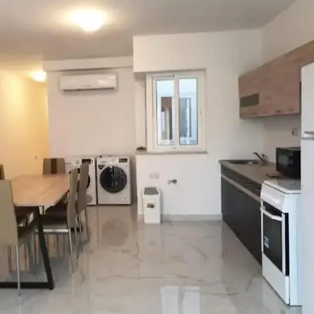 Cardin Court * Msida